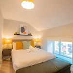 Cosy Retreat In The Centre *