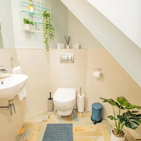 Cosy Retreat In The Centre Galway