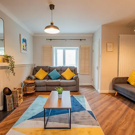 Cosy Retreat In The Centre Ferienhaus