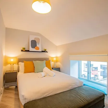 Cosy Retreat In The Centre *