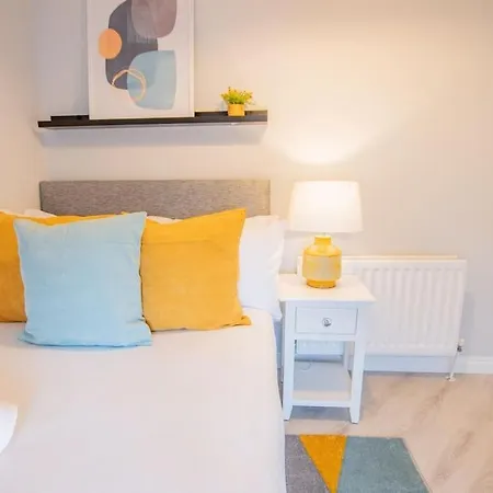 Cosy Retreat In The Centre Semesterbostad Galway