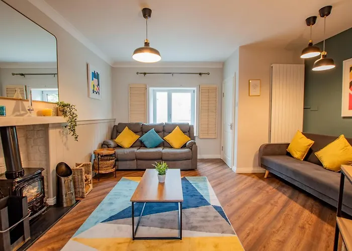 Cosy Retreat In The Centre 別荘