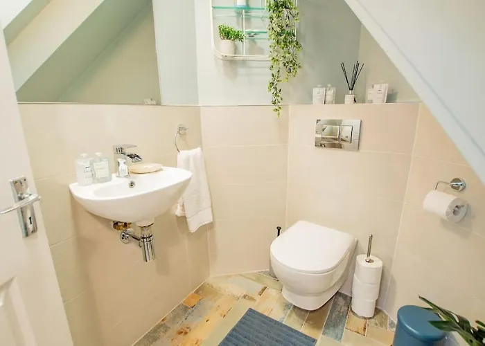 Cosy Retreat In The Centre *