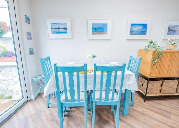 Cosy Retreat In The Centre 別荘