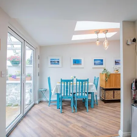 With Outdoor Patio - Sleeps 5 Prázdninový dům Galway